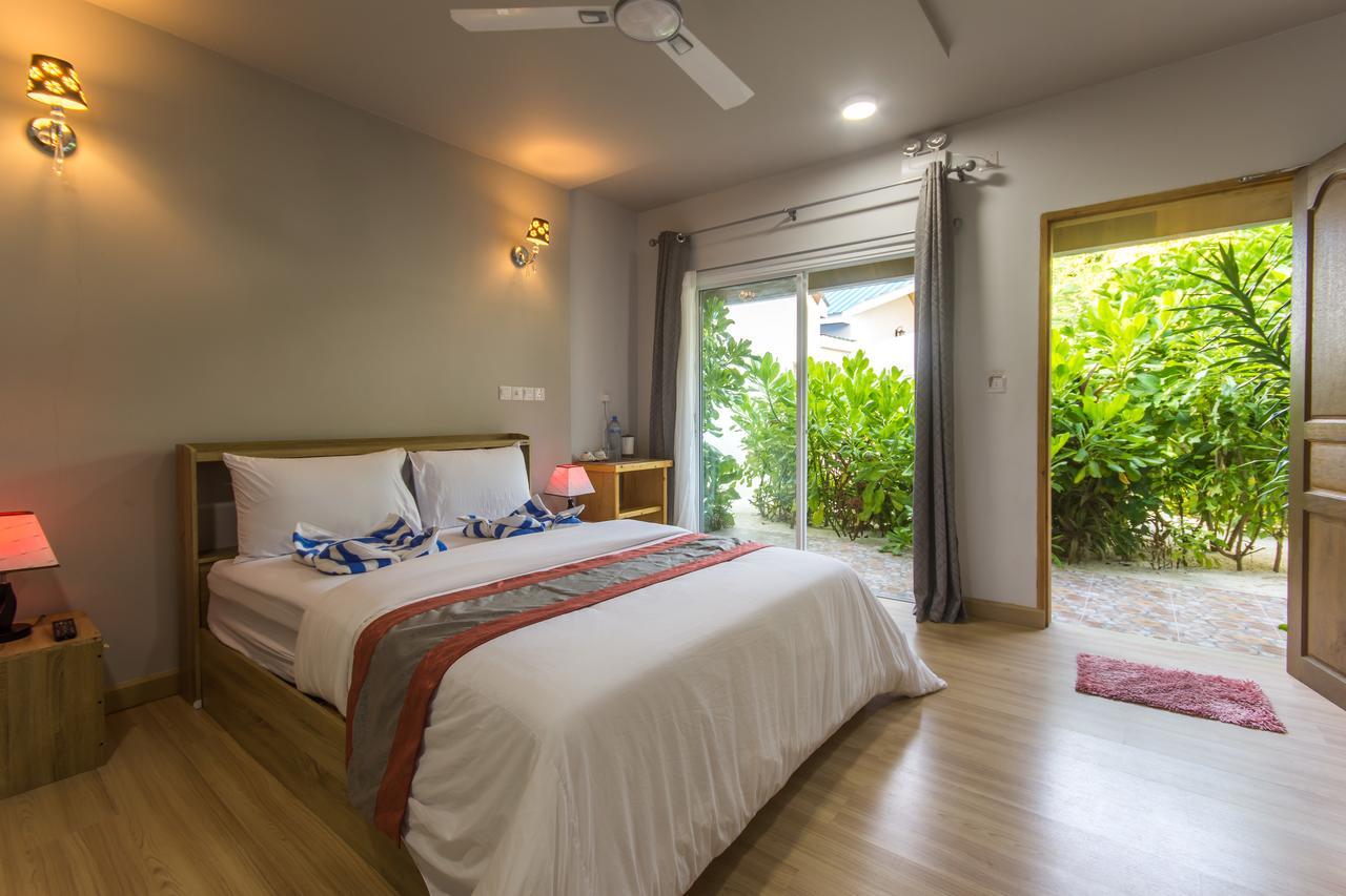 Ukulhas Villa Exterior photo