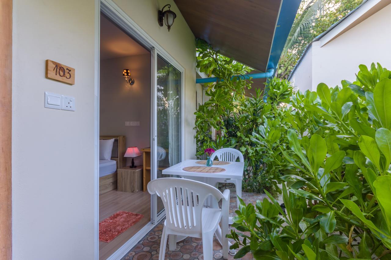 Ukulhas Villa Exterior photo